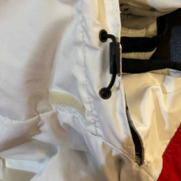 3 In 1 Columbia Red and White Hooded Jacket - Picture 11 of 16